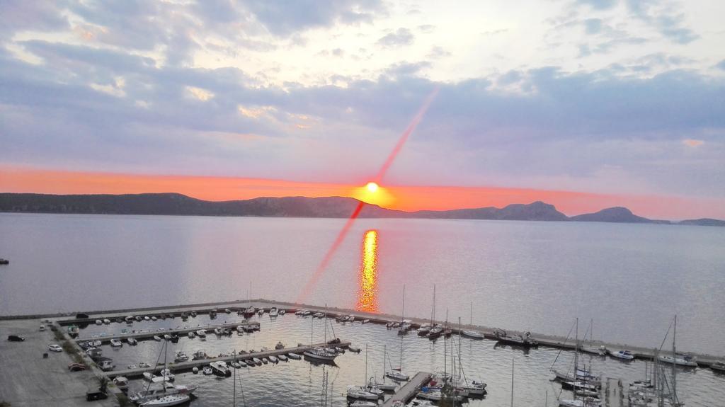 12 Gods Resort Pilos Quarto foto